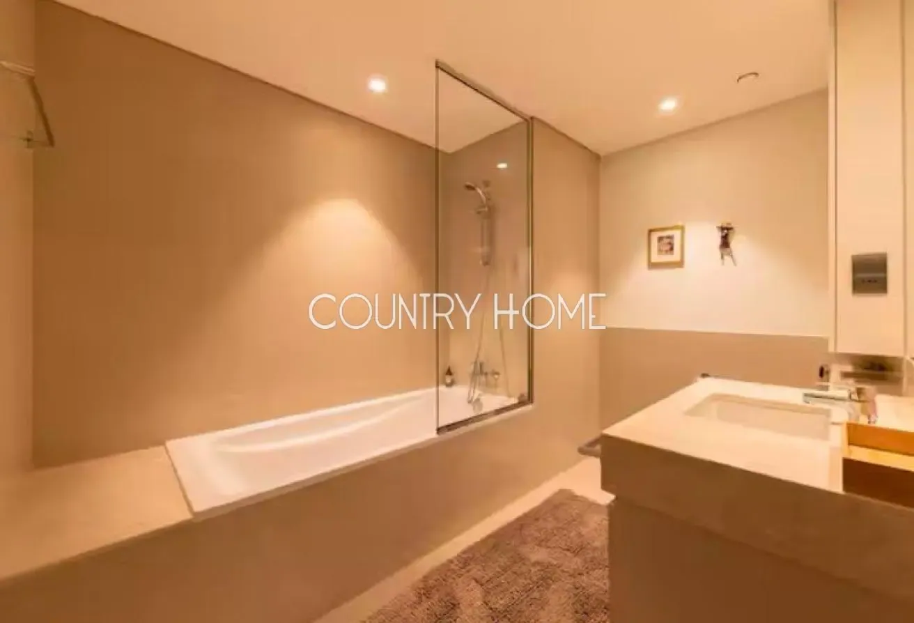 Downtown Living | Stylish 1BR with Balcony