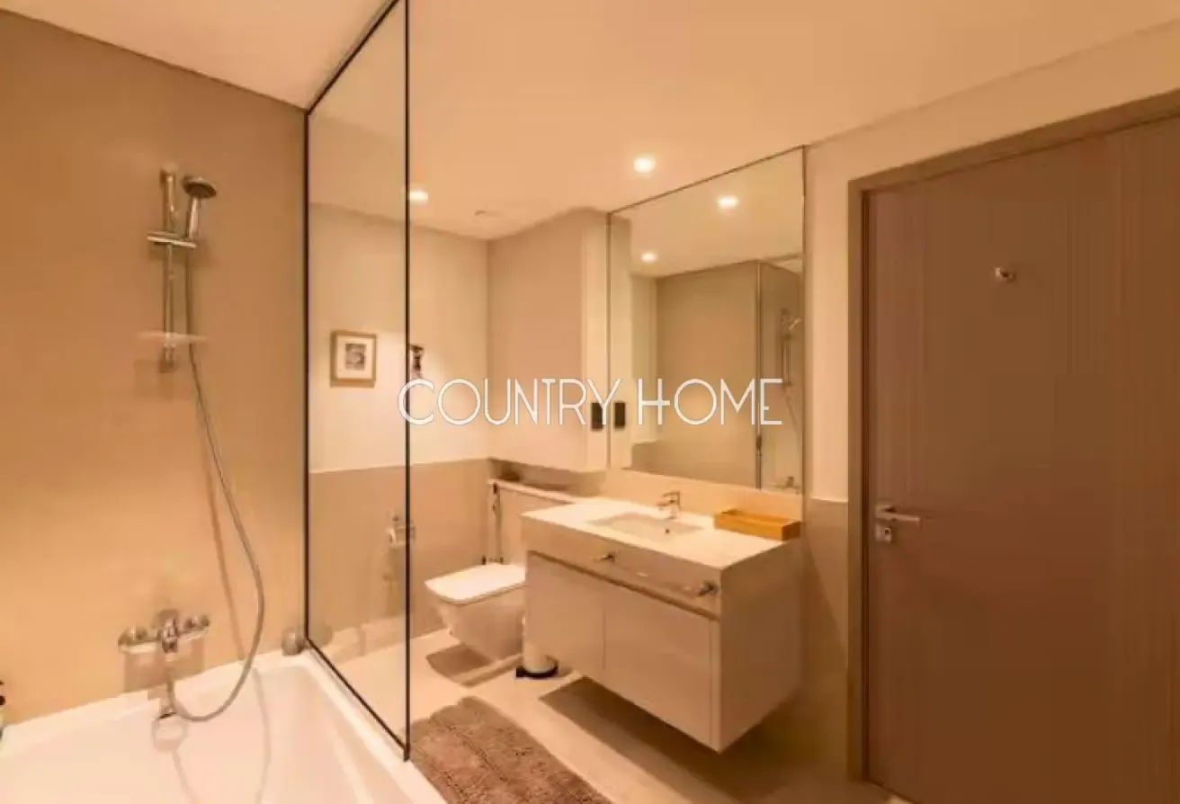 Downtown Living | Stylish 1BR with Balcony