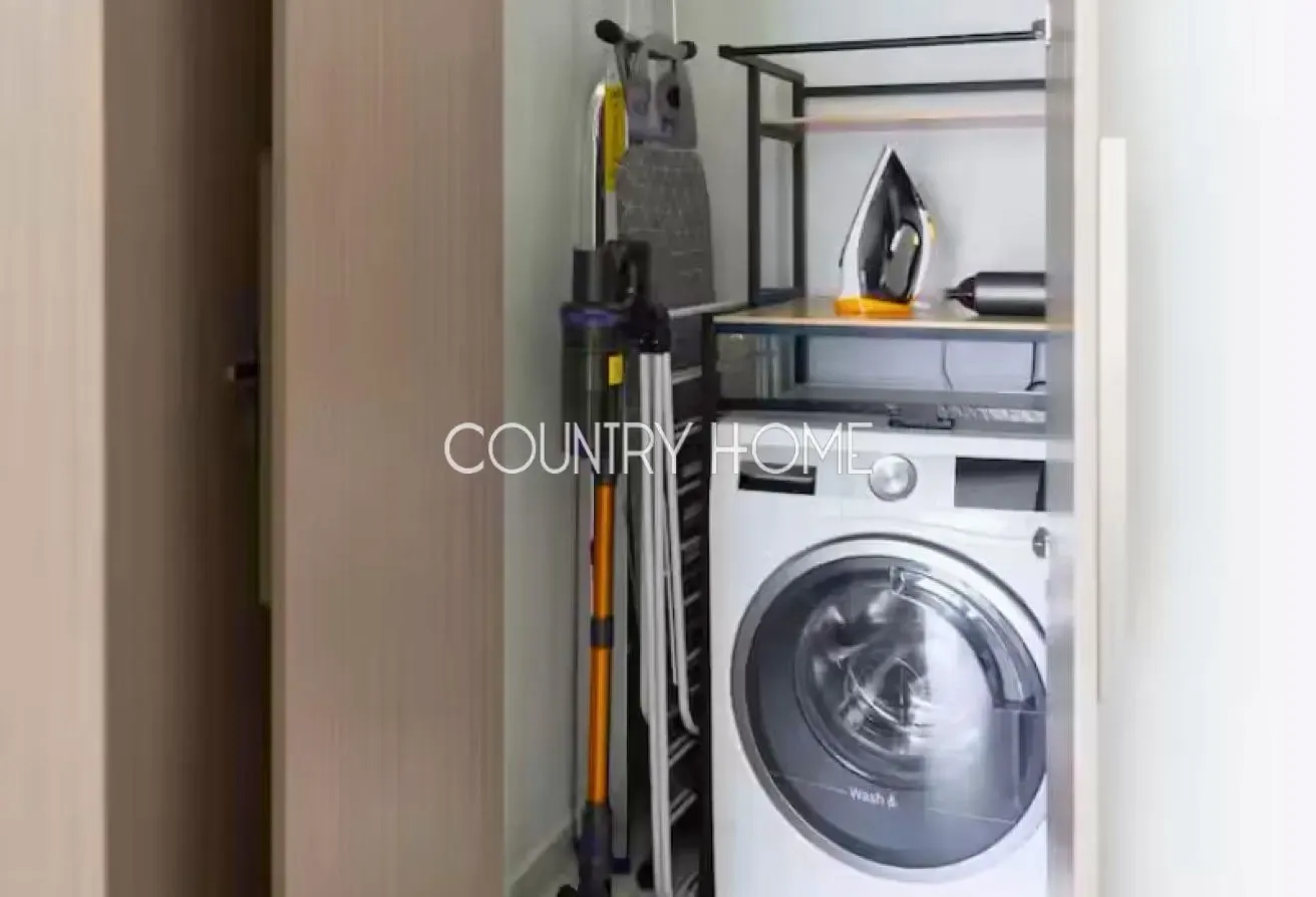 Downtown Living | Stylish 1BR with Balcony