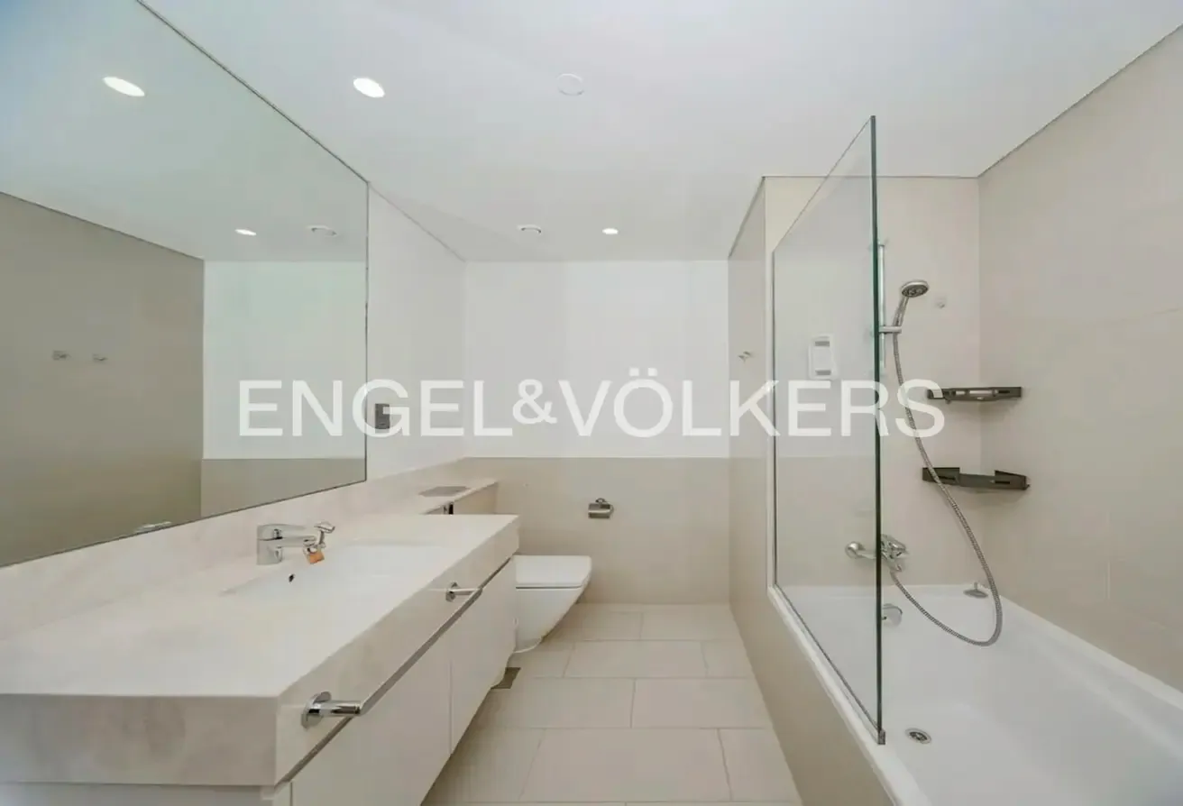 Luxury | Prime Location | Downtown View