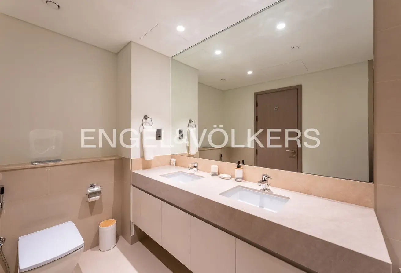 Prime Location | High Floor | Boulevard View