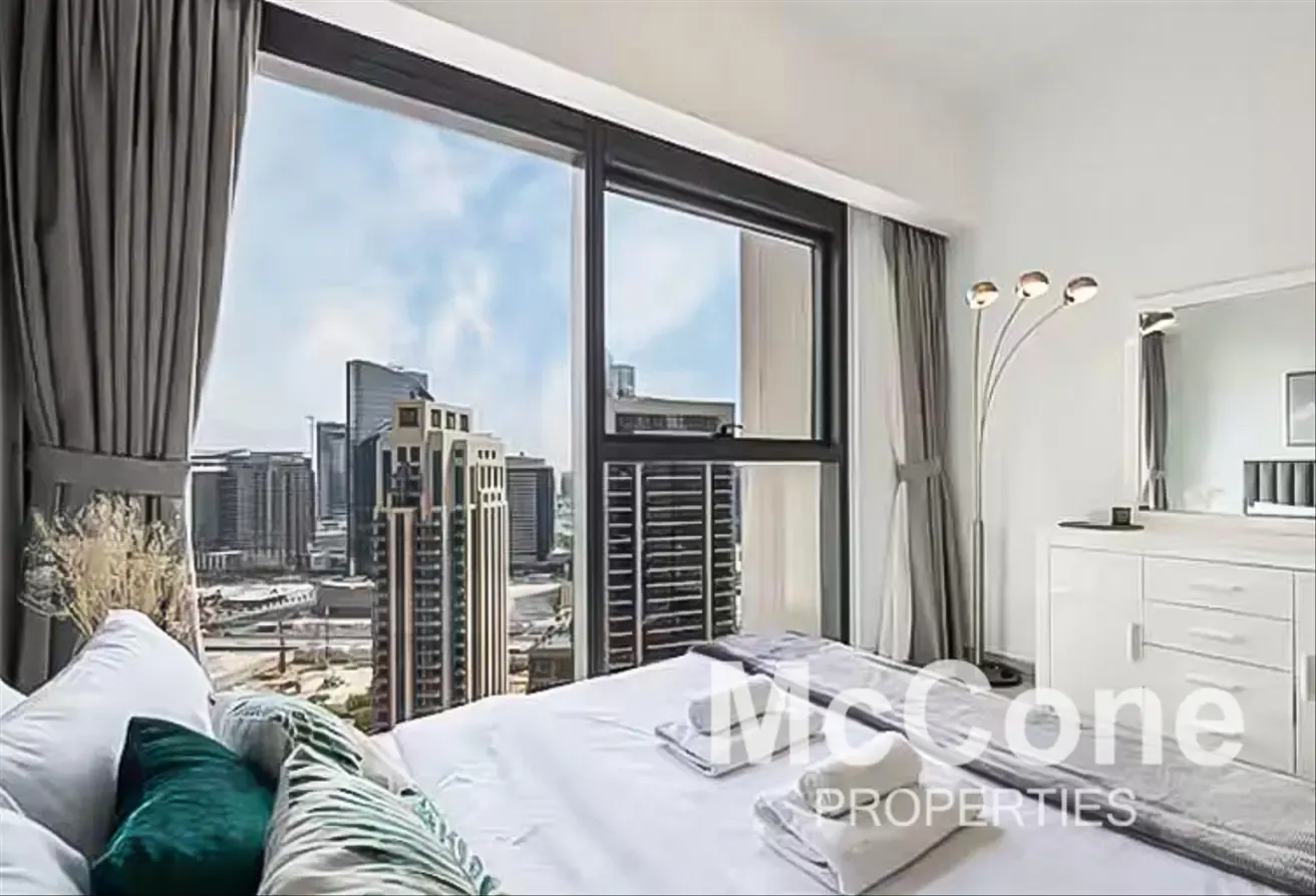 Vacant August 21st  |  Furnished | High Floor