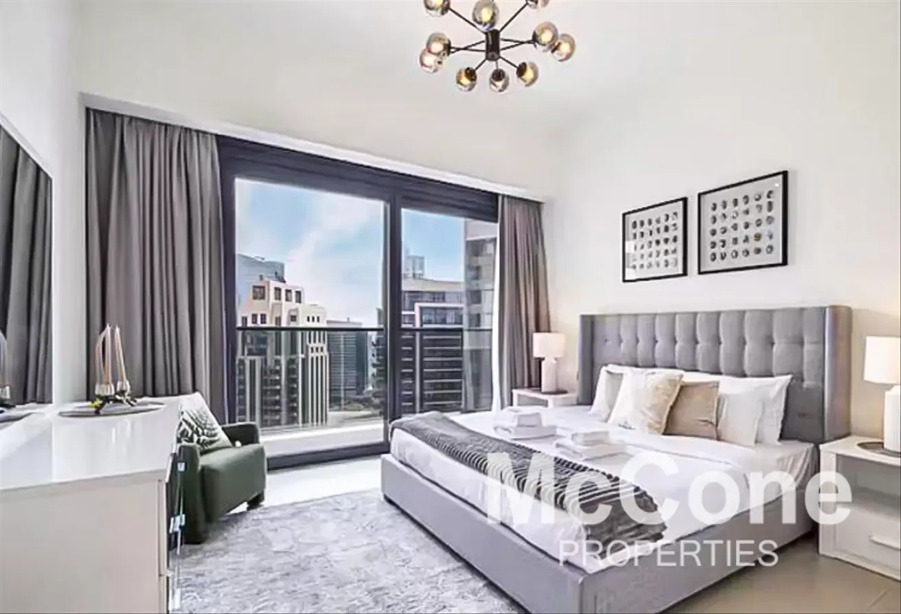Vacant August 21st  |  Furnished | High Floor