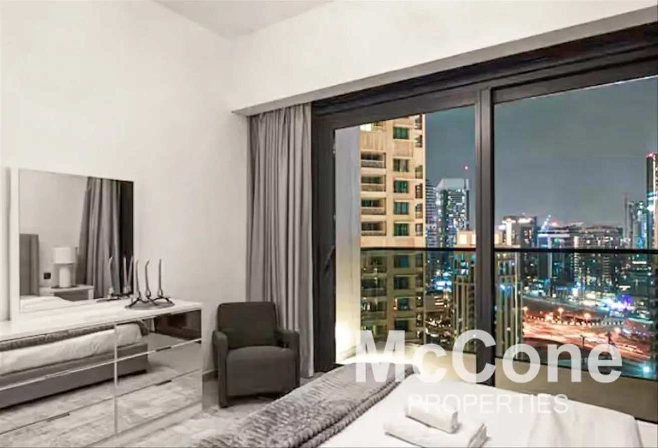 Vacant August 21st  |  Furnished | High Floor