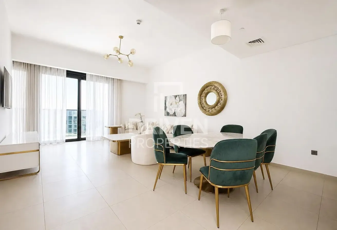 Prime Area | Downtown Living | Ready to Move in