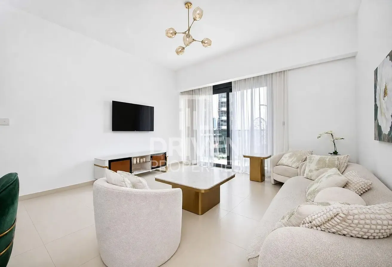 Prime Area | Downtown Living | Ready to Move in