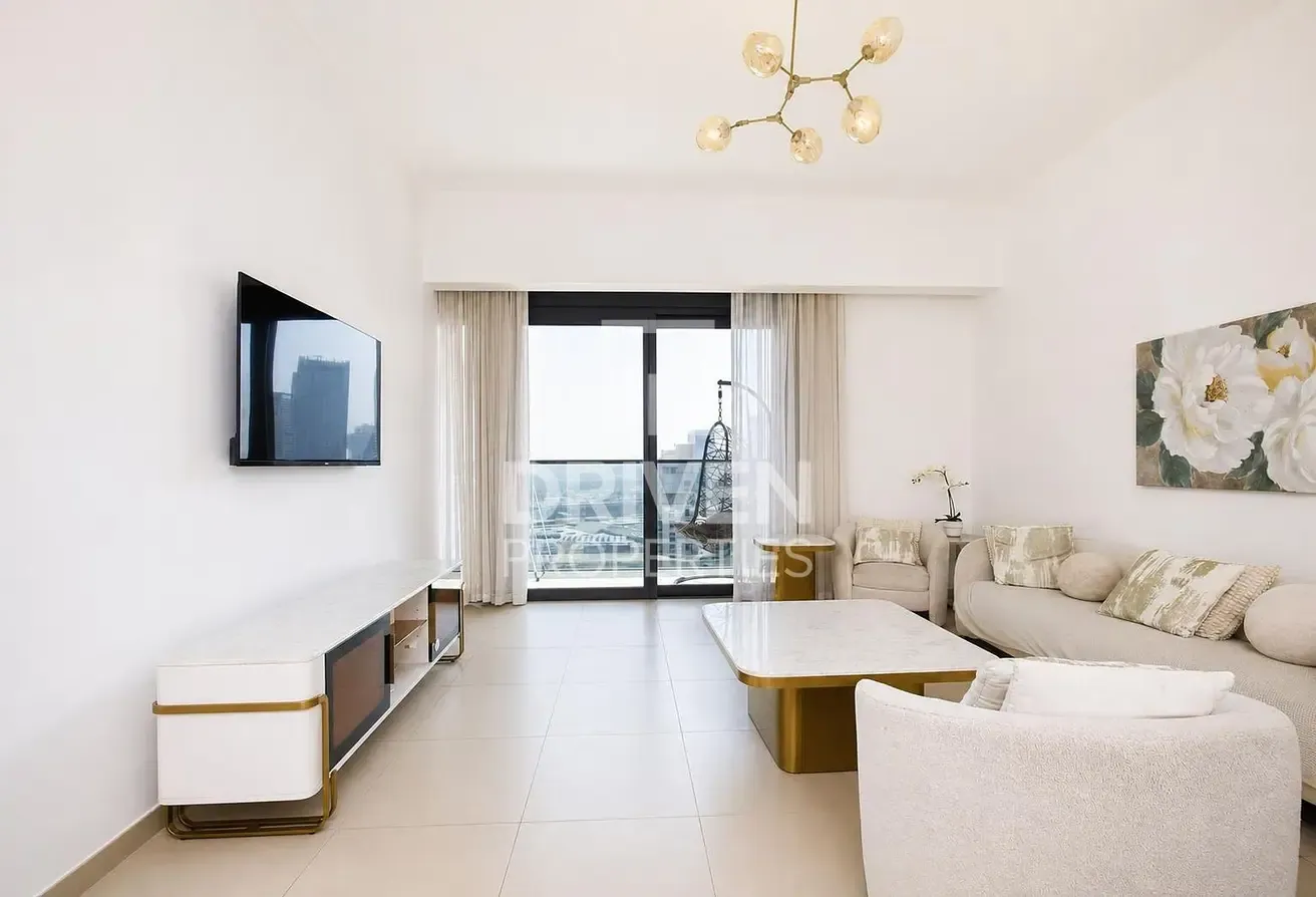 Prime Area | Downtown Living | Ready to Move in