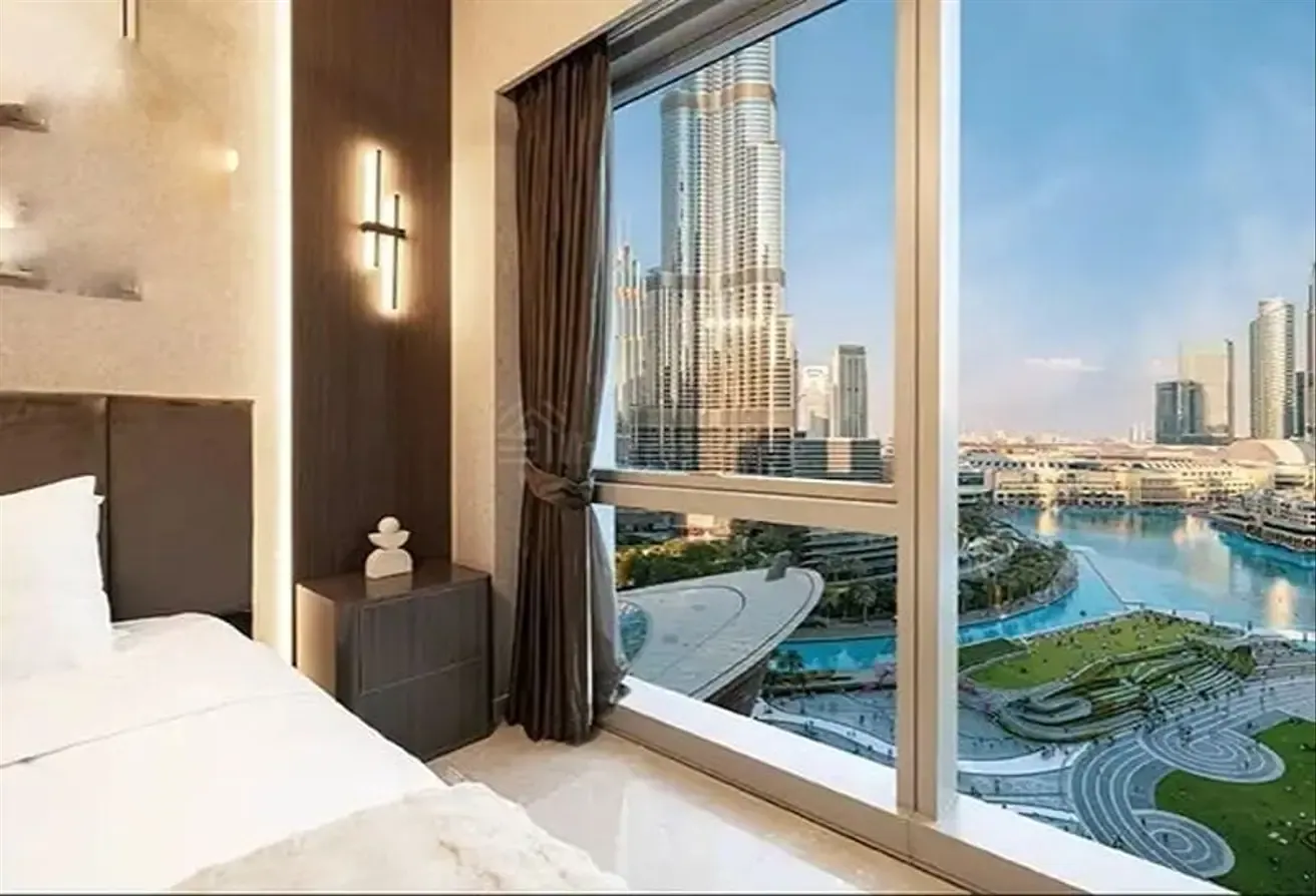 Front-Row View of Burj Khalifa and Dubai Fountain