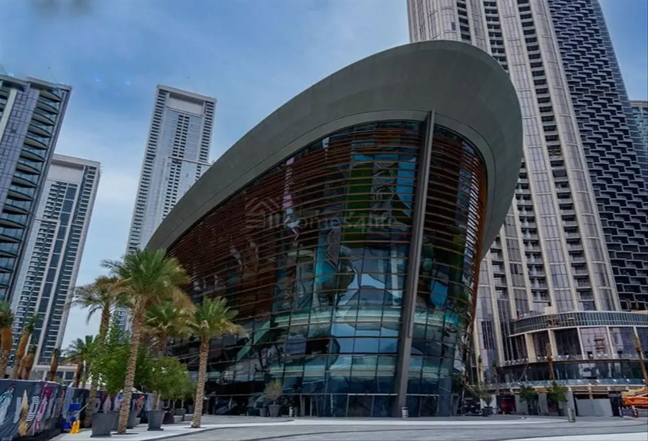 Front-Row View of Burj Khalifa and Dubai Fountain
