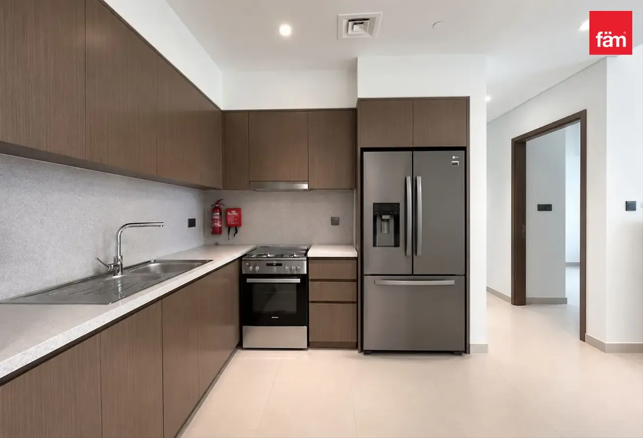 Corner | Appliances | Fountain View | Spcious