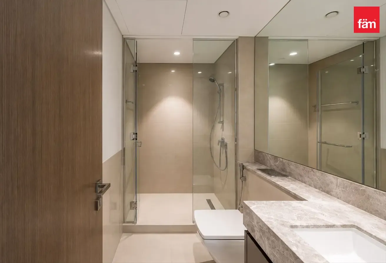 Corner | Appliances | Fountain View | Spcious