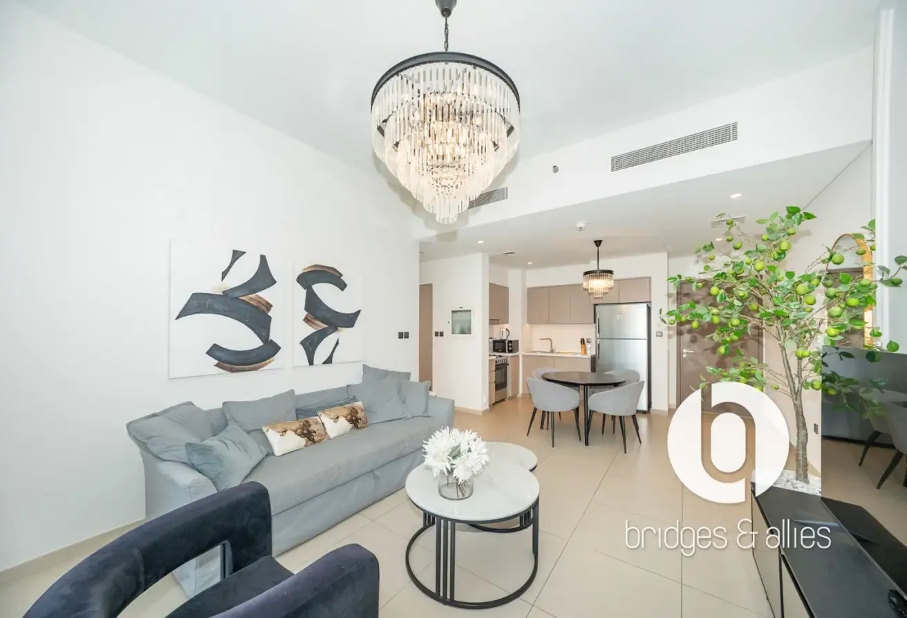 2 BED | BLVD VIEW | SPACIOUS LAYOUT | FURNISHED