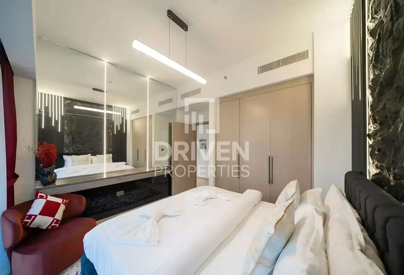 Upgraded Unit | Fully Turnkey | High Floor