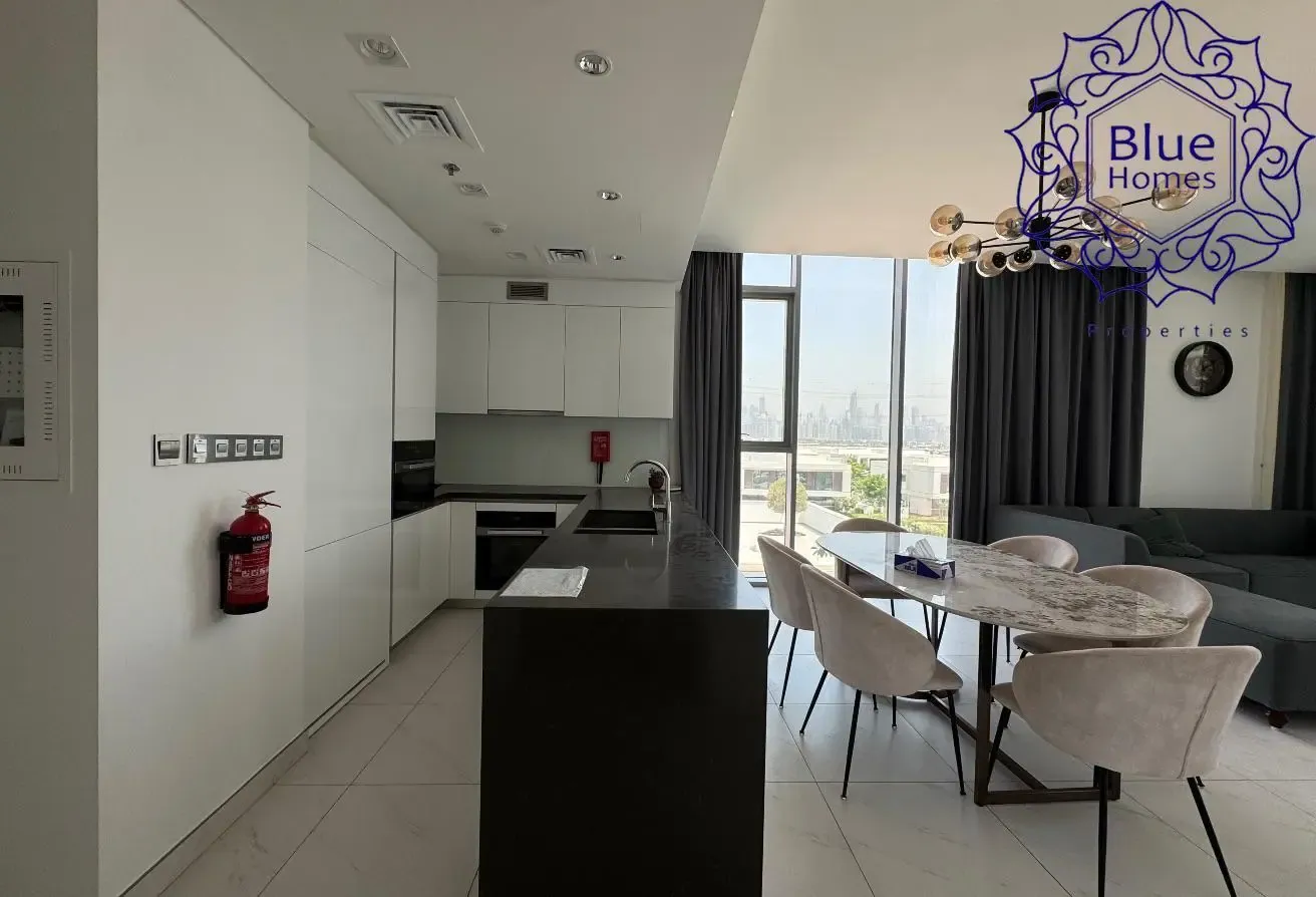 Fully Furnished, Corner 2 Bedroom , Skyline View