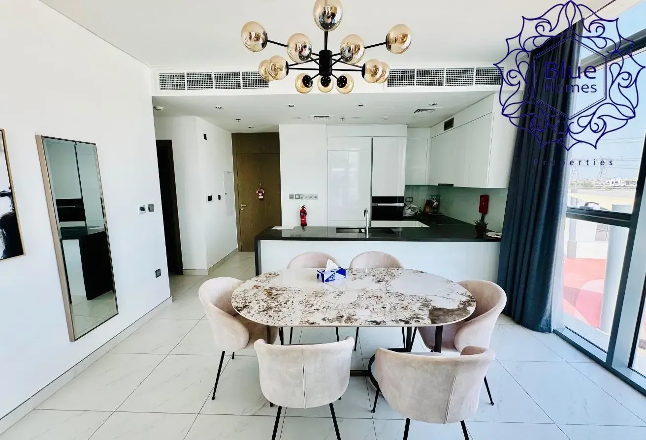 Fully Furnished, Corner 2 Bedroom , Skyline View