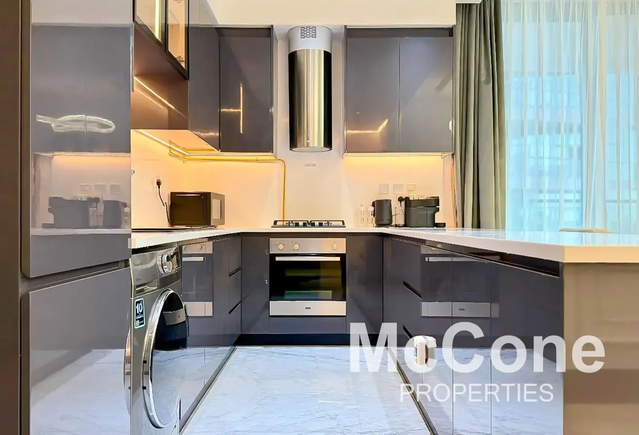 Canal & Sky Views | Furnished | Private Jacuzzi