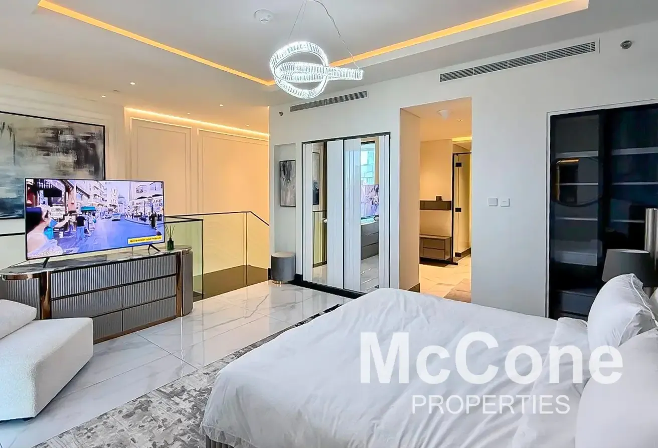 Canal & Sky Views | Furnished | Private Jacuzzi