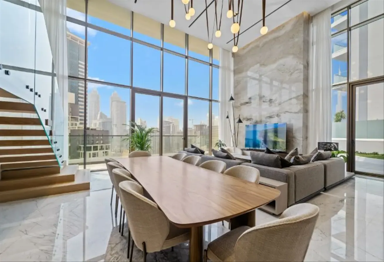 Penthouse| Bills Inclusive | Garden | Jacuzzi
