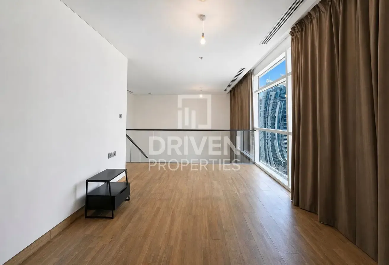 Prime Unit | Creek View | Exceptional Location