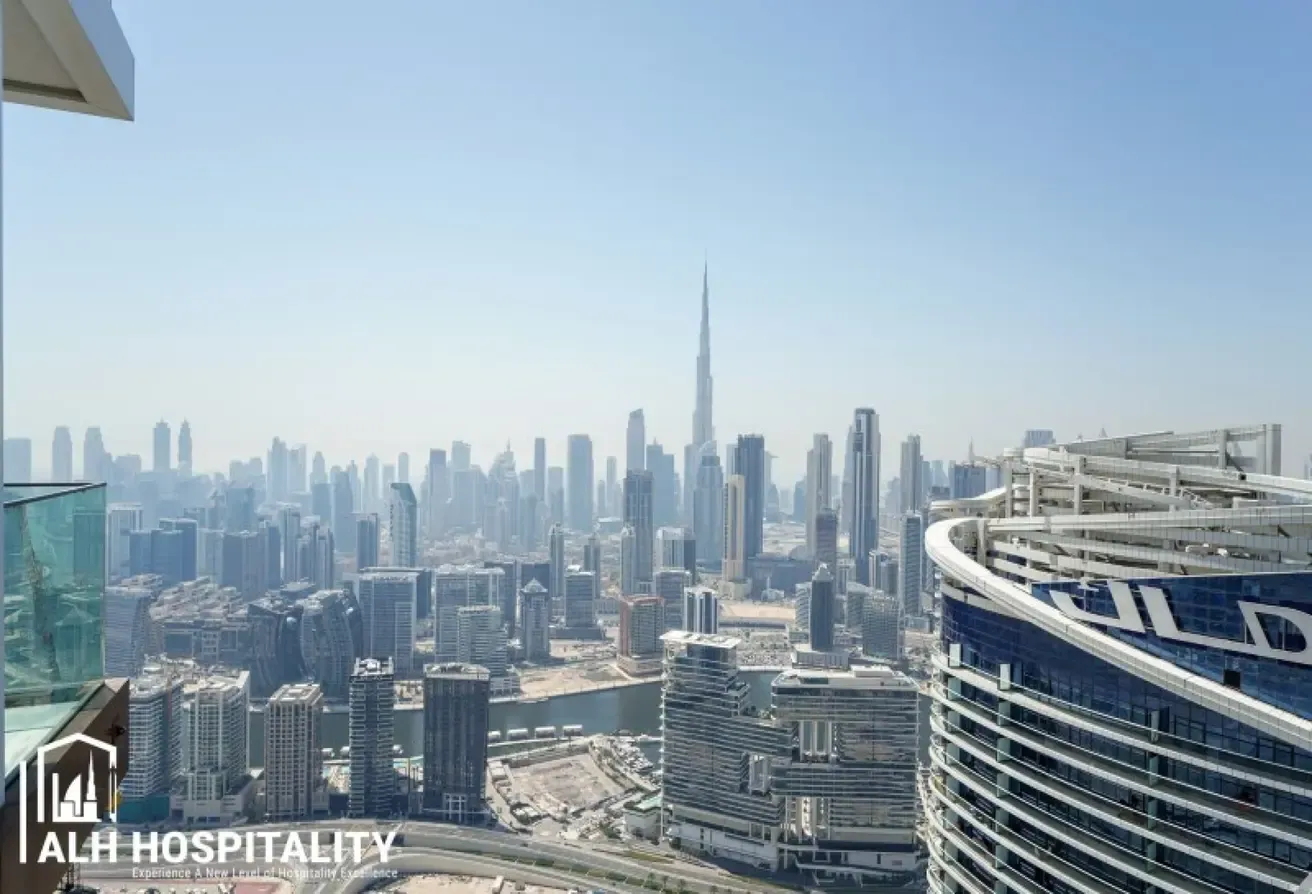 1 Bedroom Penthouse|Loft w/ Balcony|Fully Serviced