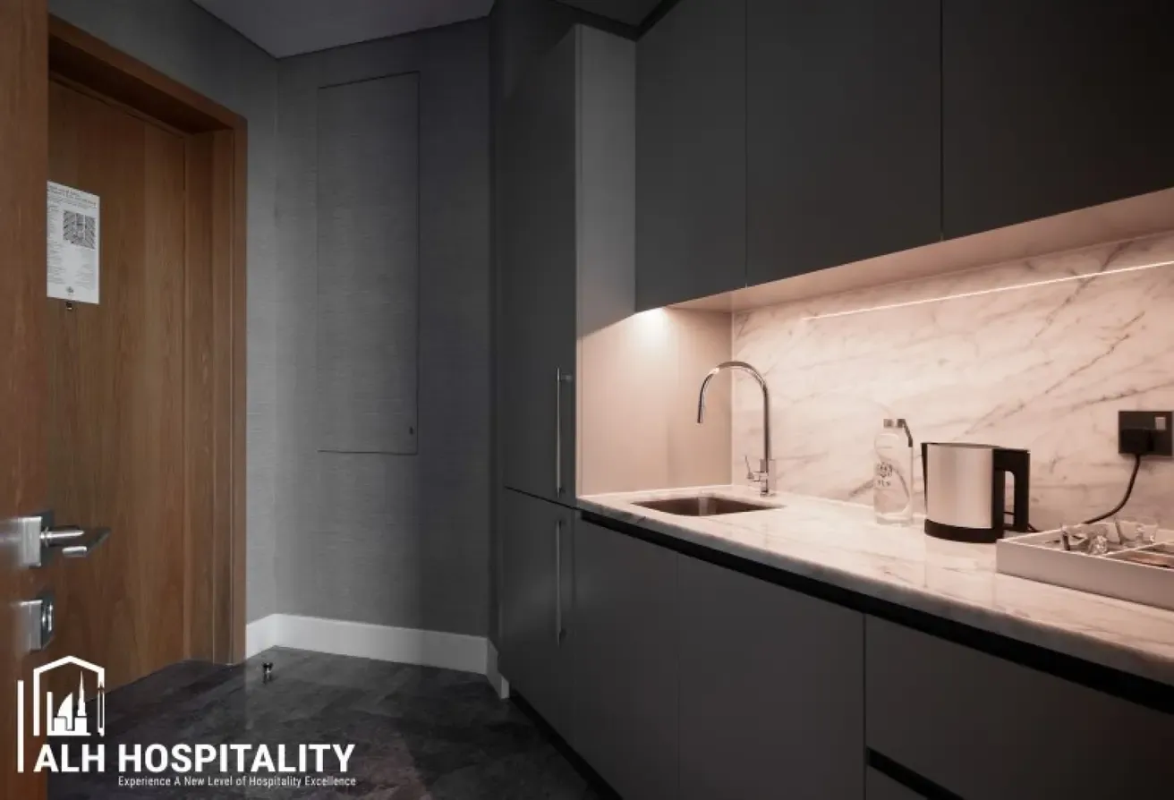 1 Bedroom Penthouse|Loft w/ Balcony|Fully Serviced
