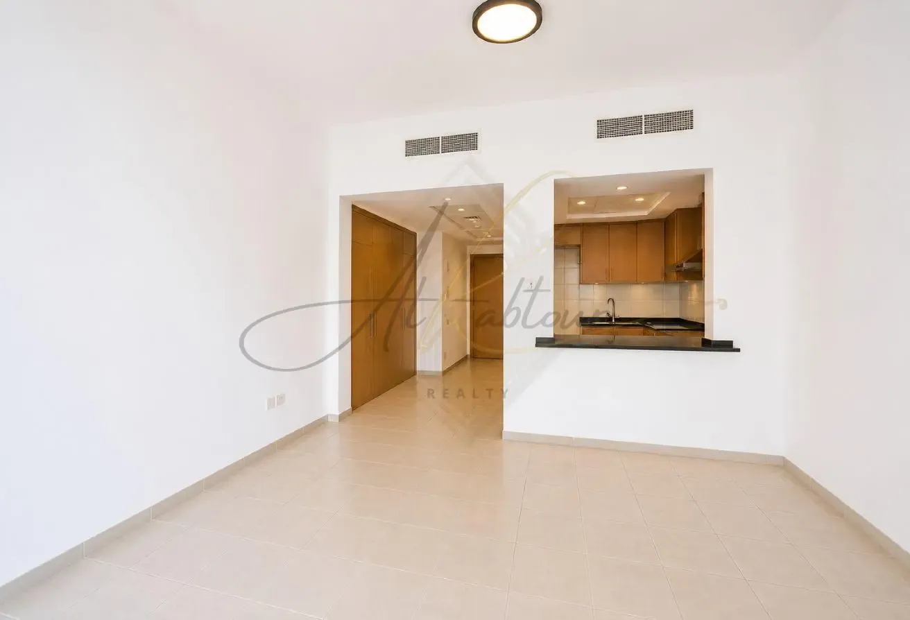 WELL MAINTAINED STUDIO| CLOSE TO METRO| SPACIOUS