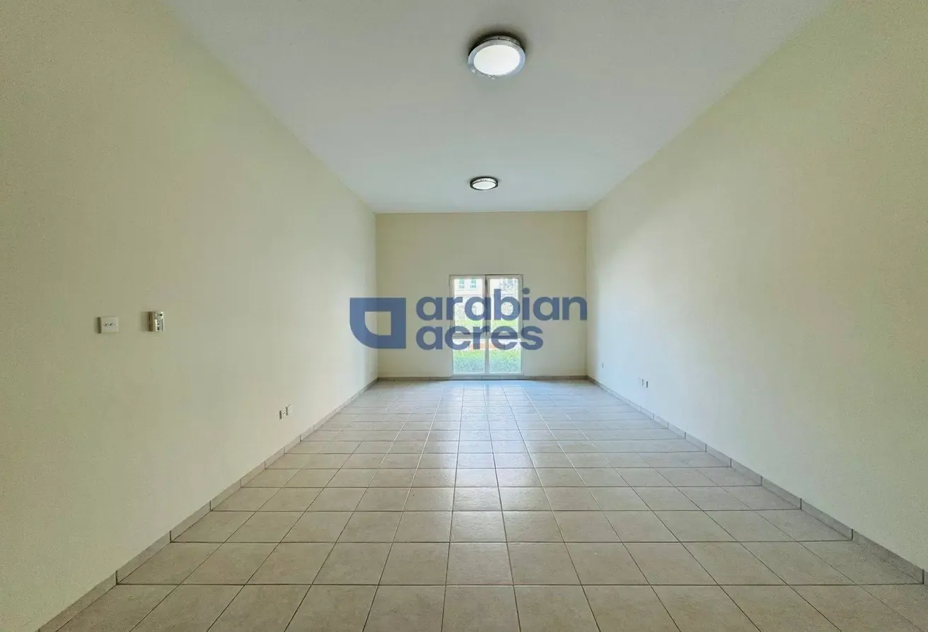 Spacious 2BR | Great Location | Vacant
