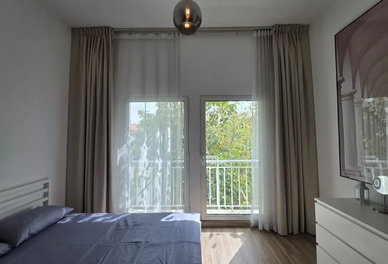 Furnished | Ready to Move | Metro