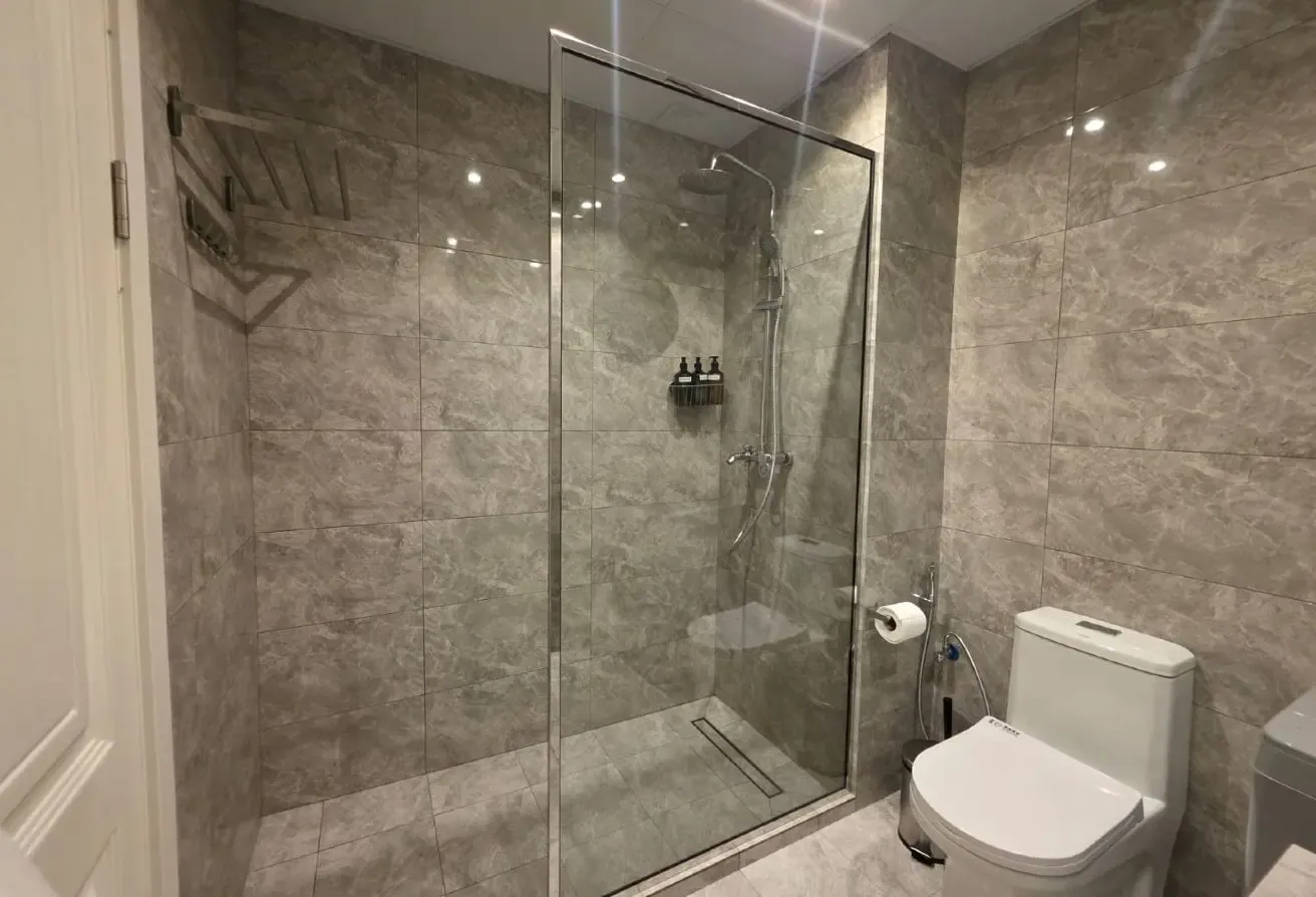 Furnished | Ready to Move | Metro