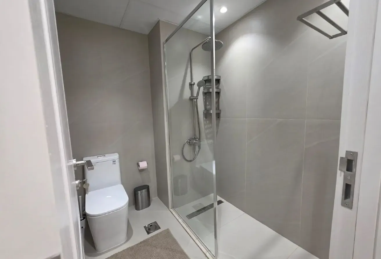 Furnished | Ready to Move | Metro