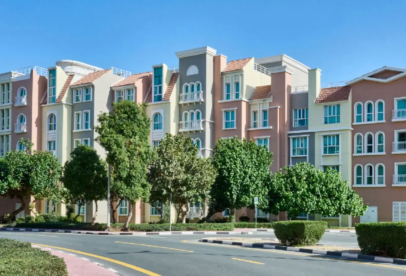 Furnished |  Ready to Move | Metro