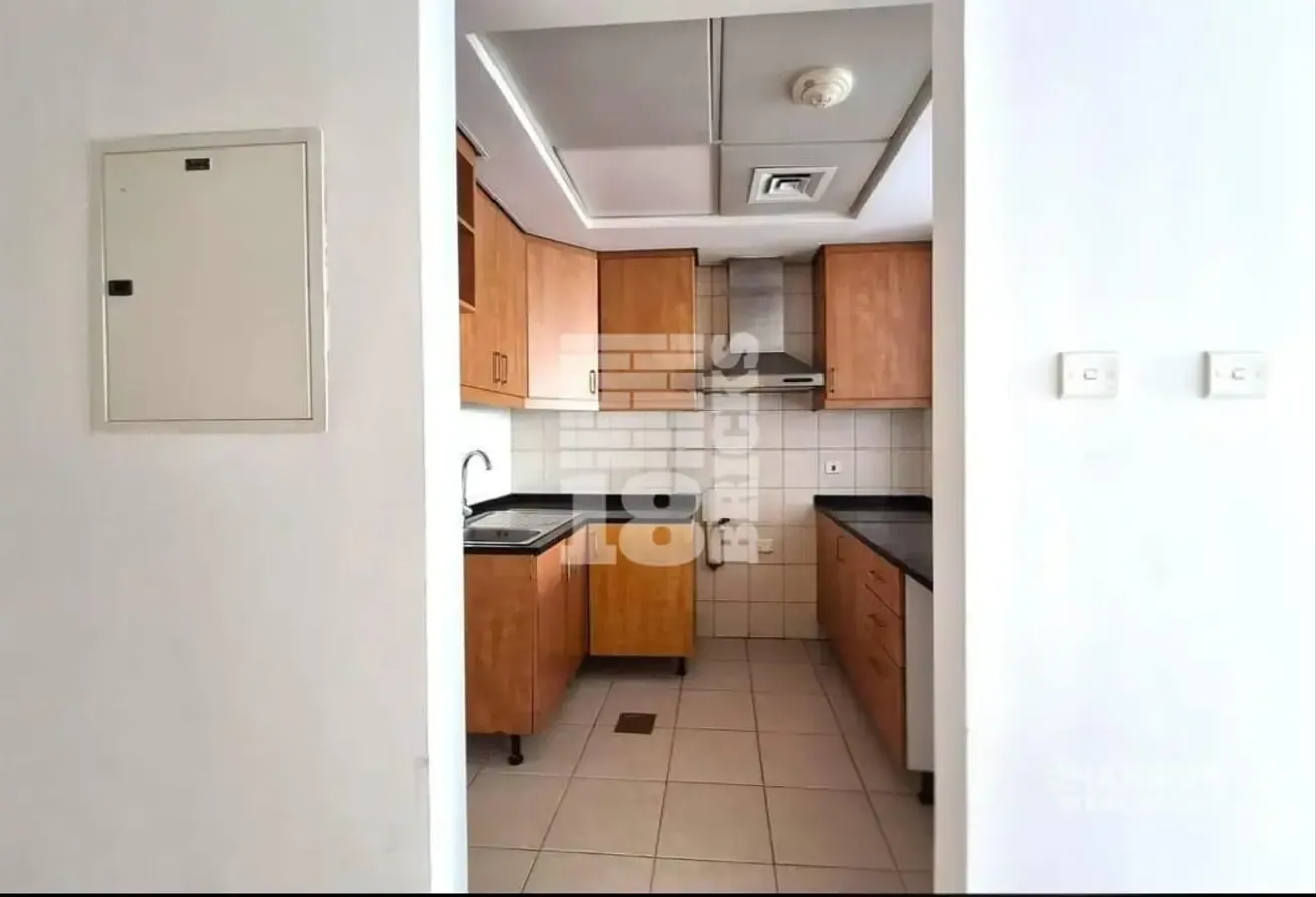 Near Metro | Prime Location | Vacant September