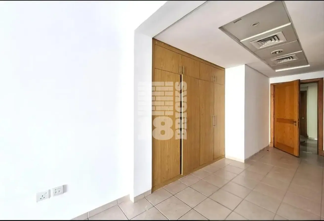 Near Metro | Prime Location | Vacant September