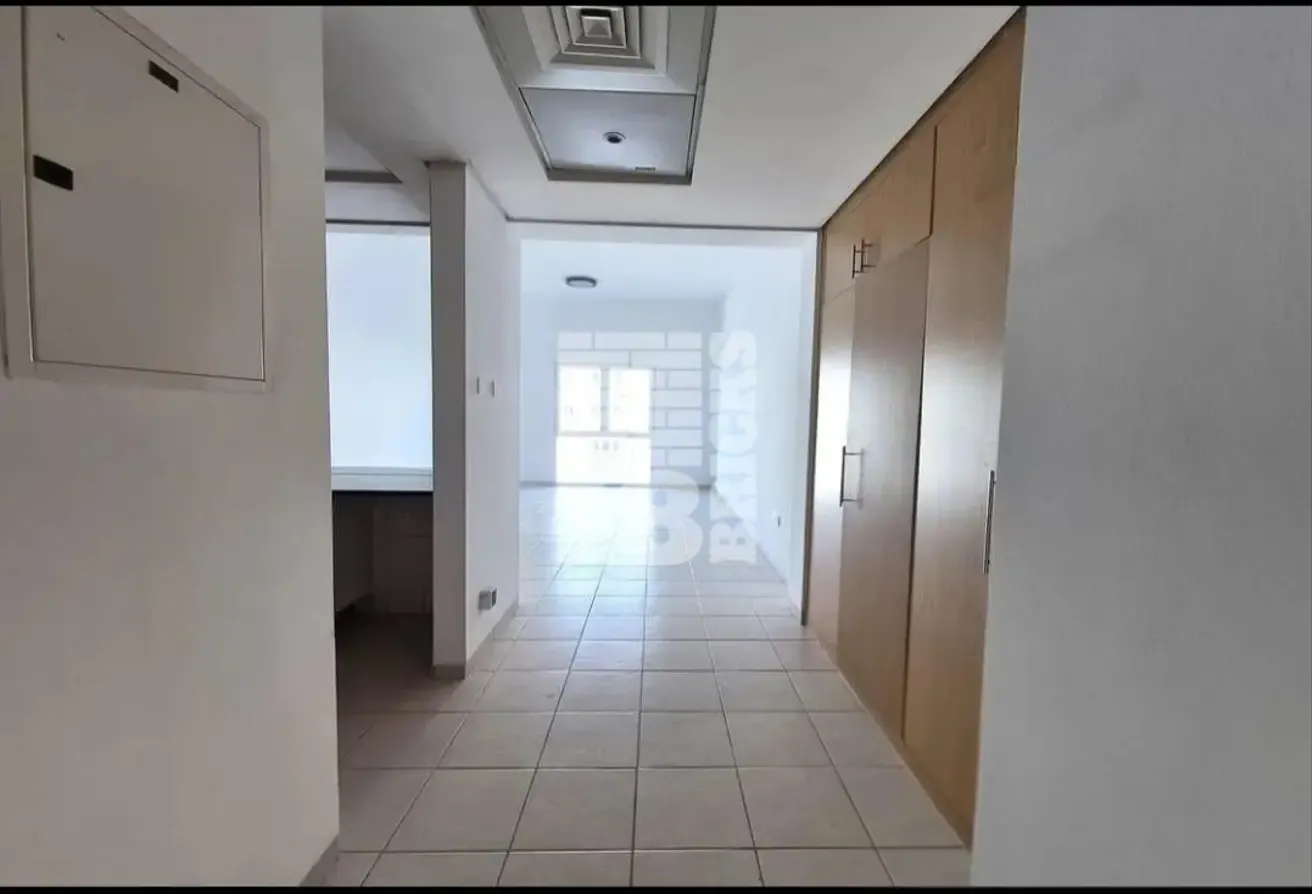 Near Metro | Prime Location | Vacant September