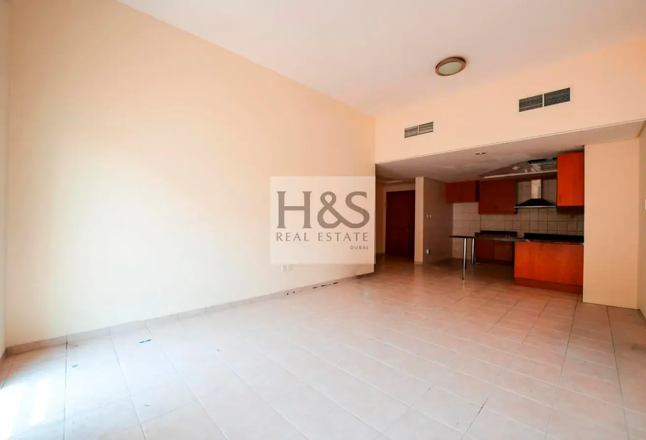 Spacious 2 BR +Maid |Stylish interiors|Bright-Airy