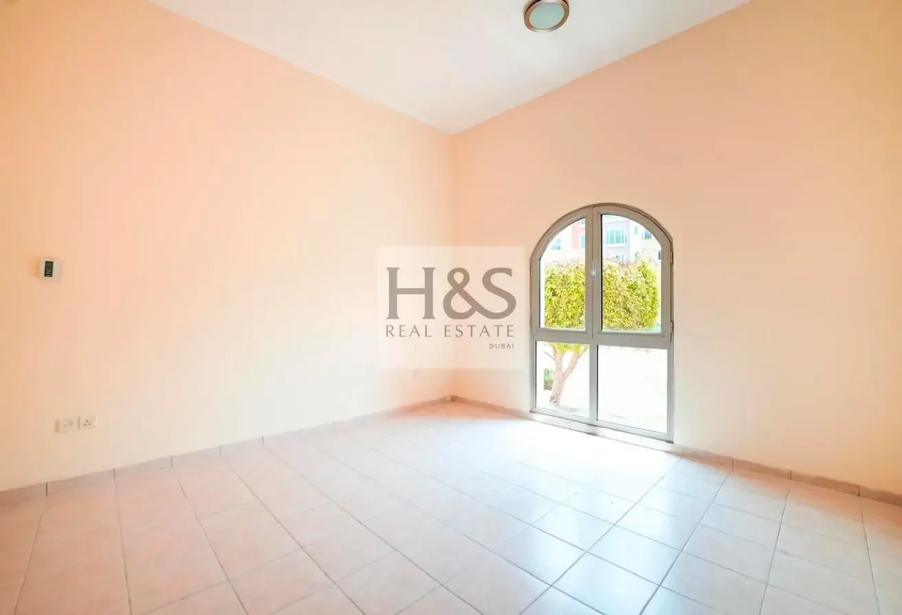 Spacious 2 BR +Maid |Stylish interiors|Bright-Airy