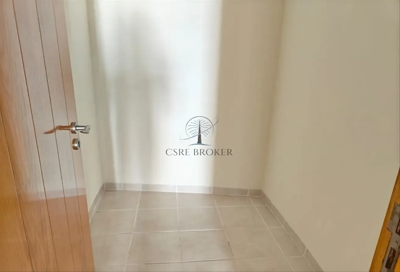Unfurnished | With Balcony | Ready to move in