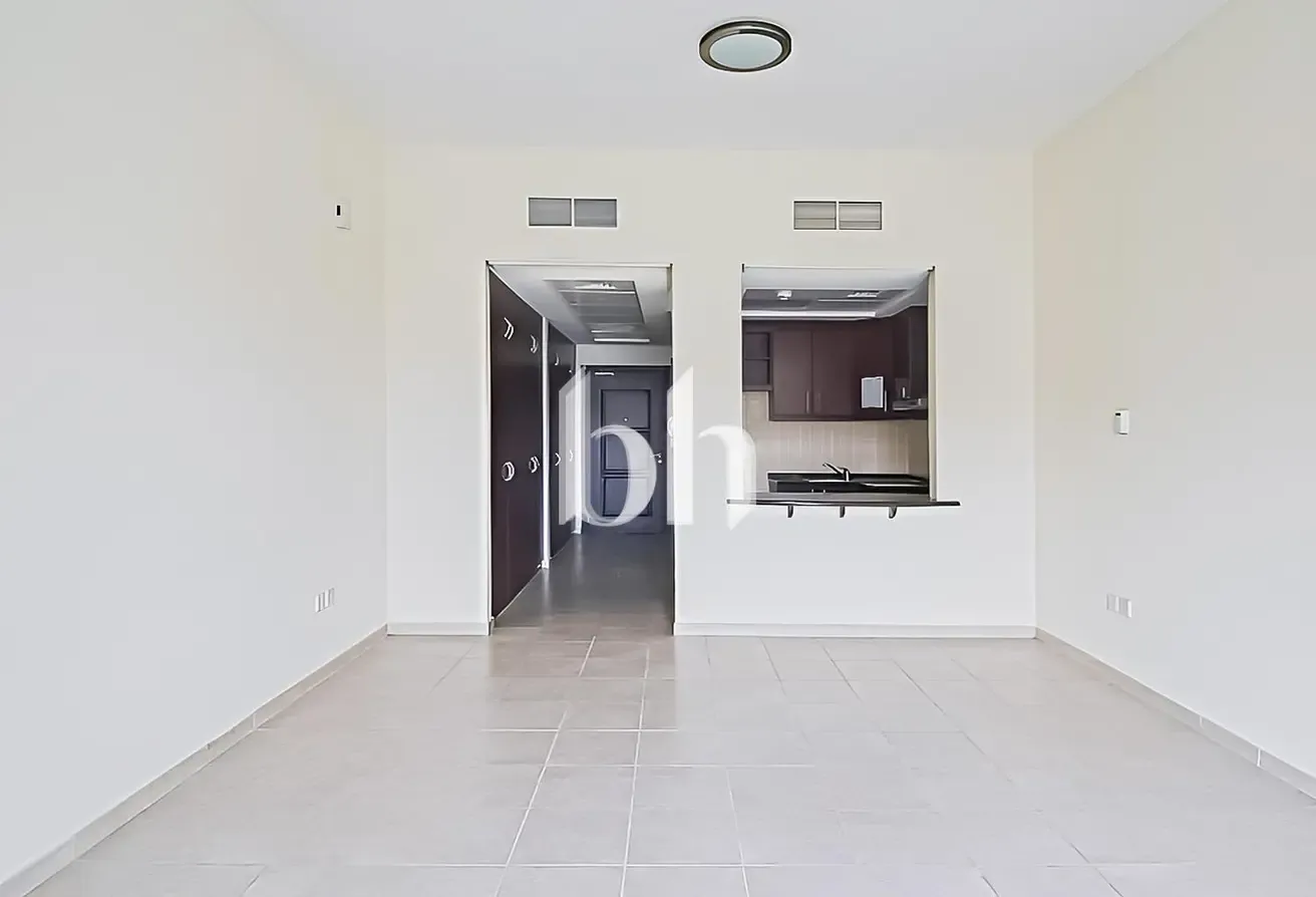 Studio | Unfurnished | 484 sqft
