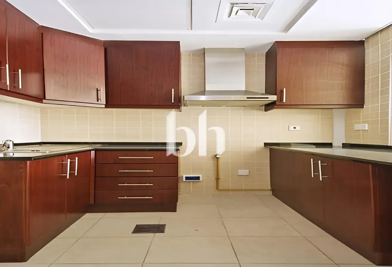 Studio | Unfurnished | 484 sqft
