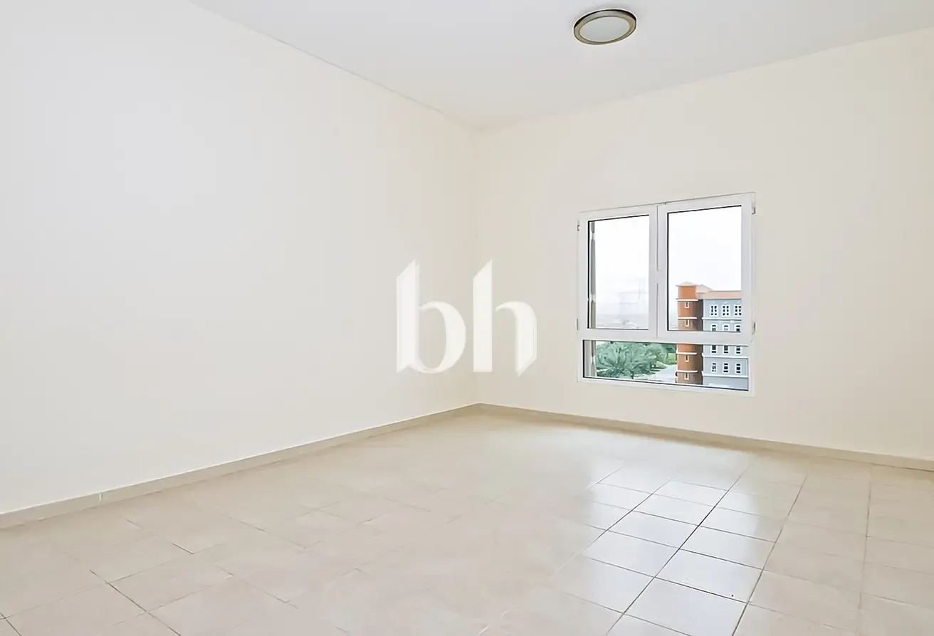 Studio | Unfurnished | 484 sqft