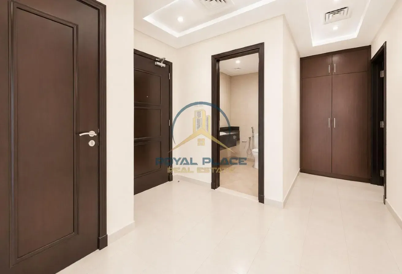 1BHK | vacant | spacious | close to metro