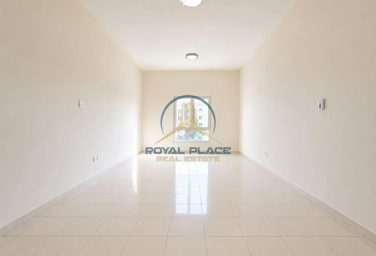 1BHK | vacant | spacious | close to metro