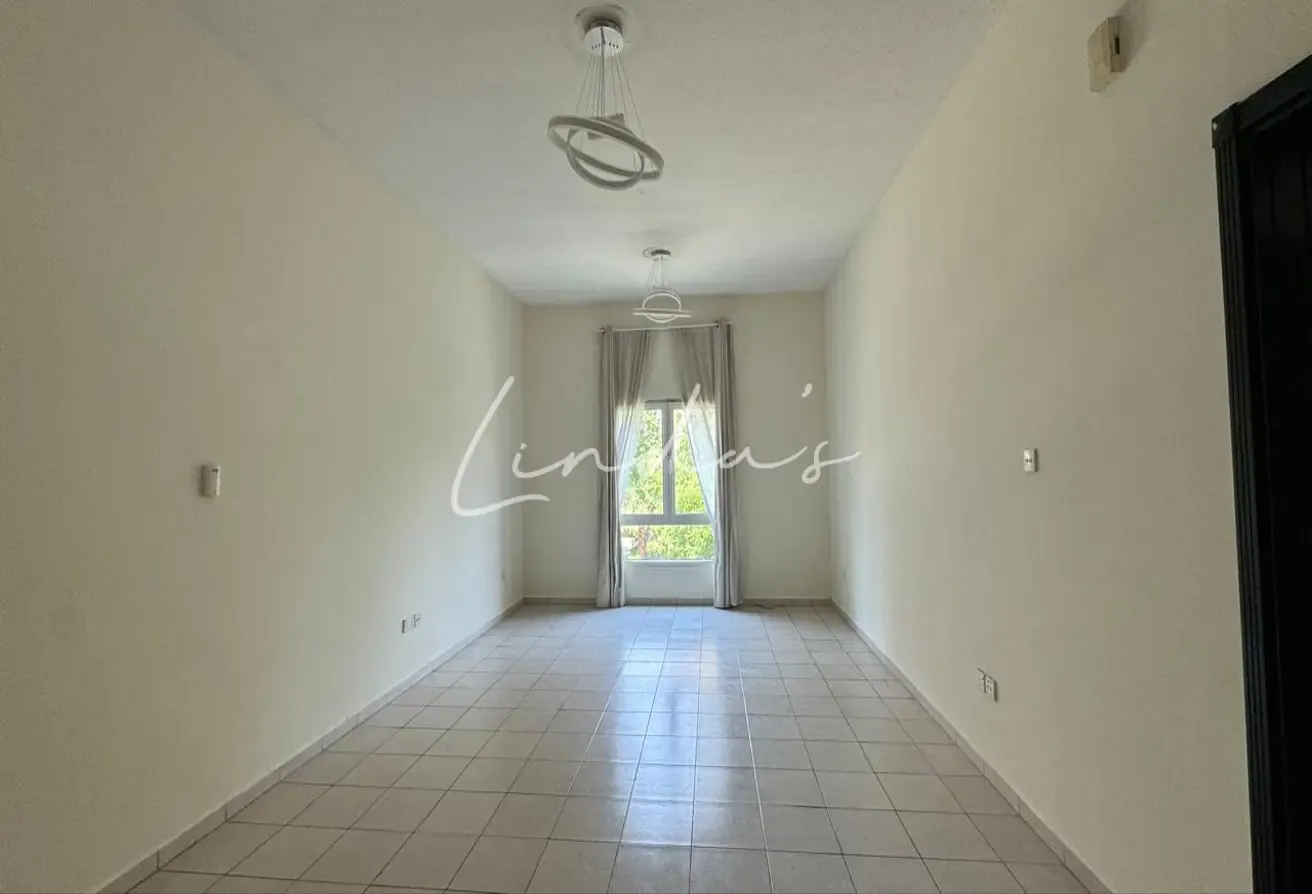 1BHK With Balcony | close to Gardens metro station