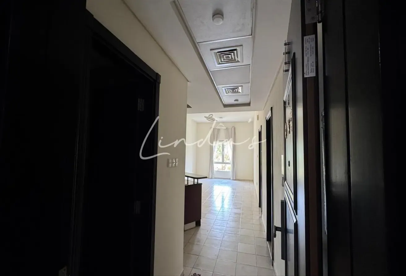 1BHK With Balcony | close to Gardens metro station
