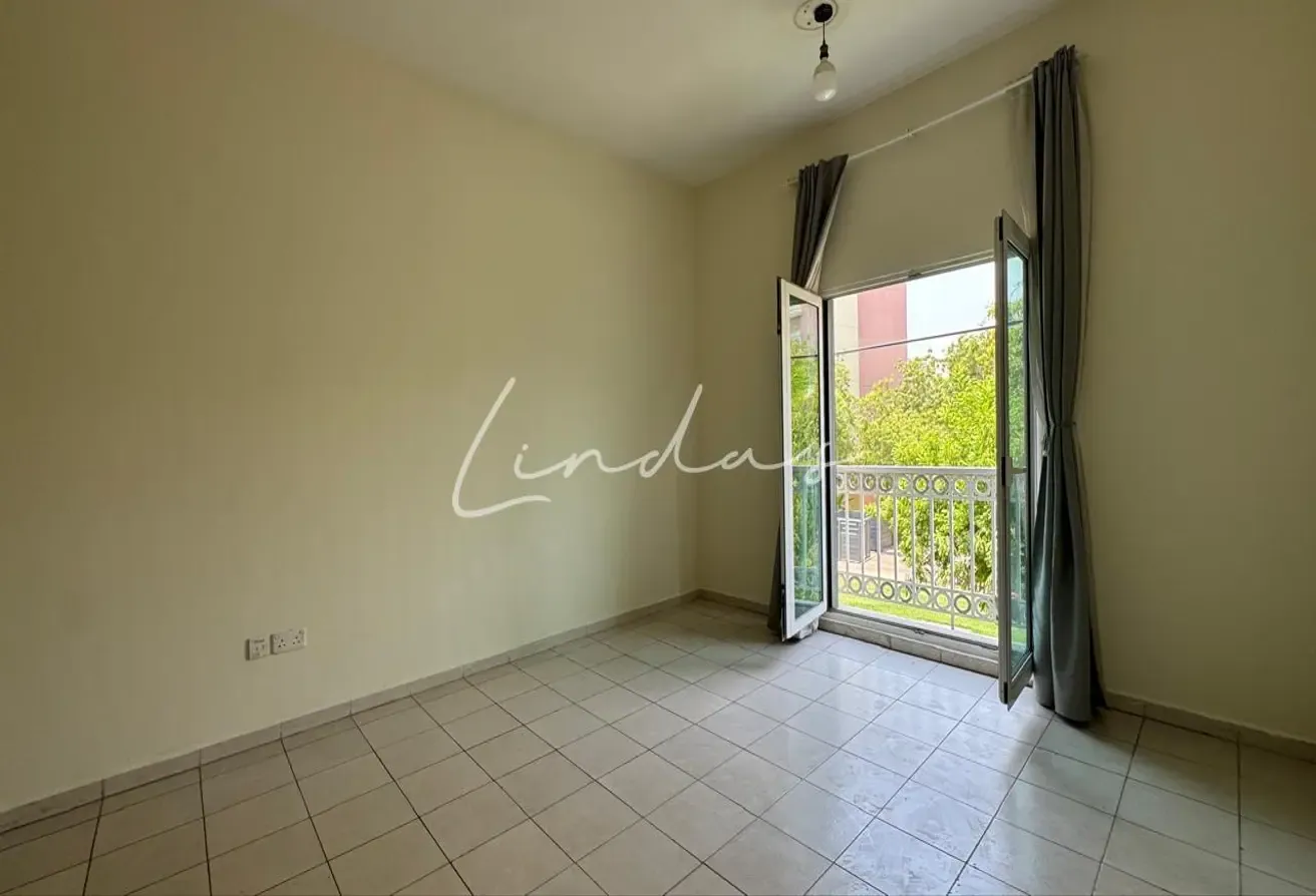 1BHK With Balcony | close to Gardens metro station