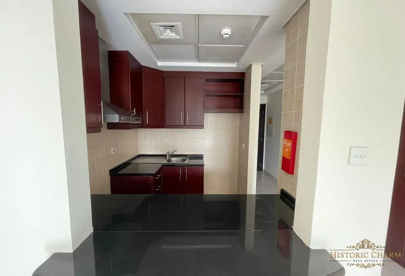 Studio Apartment | Balcony | Near Metro Station