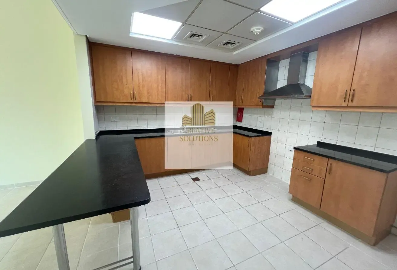 ONE BEDROOM| HUGE LAYOUT| WITH BALCONY| FAMILY|MET