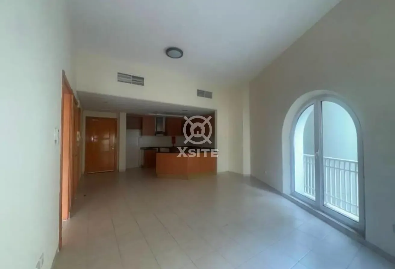 Near Metro | Unfurnished | Cozy 1 BR  + Store