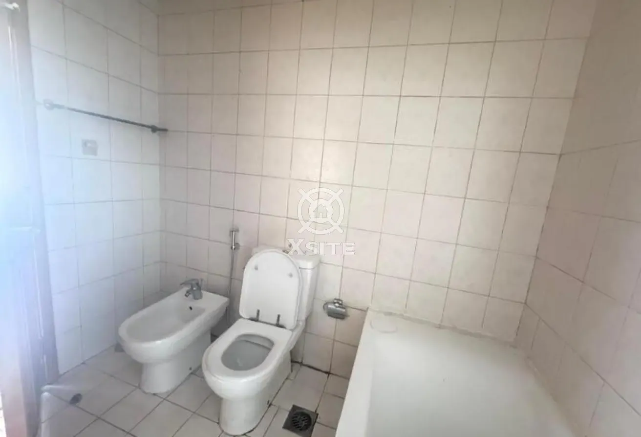 Near Metro | Unfurnished | Cozy 1 BR  + Store