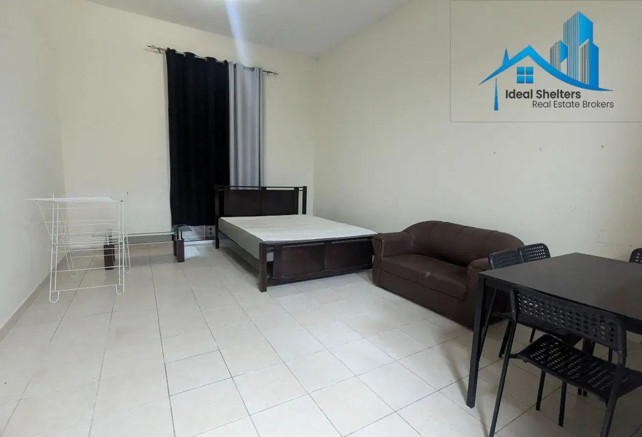 Spacious Studio - Furnished Unit - Near Metro